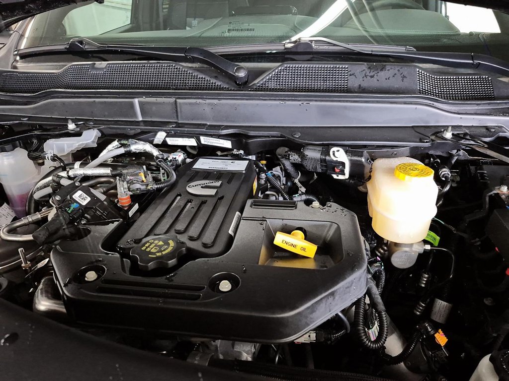 2026 Ram 2500 LIMITED in Sherbrooke, Quebec - 8 - w1024h768px