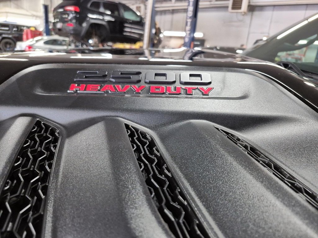 2026 Ram 2500 LIMITED in Sherbrooke, Quebec - 6 - w1024h768px
