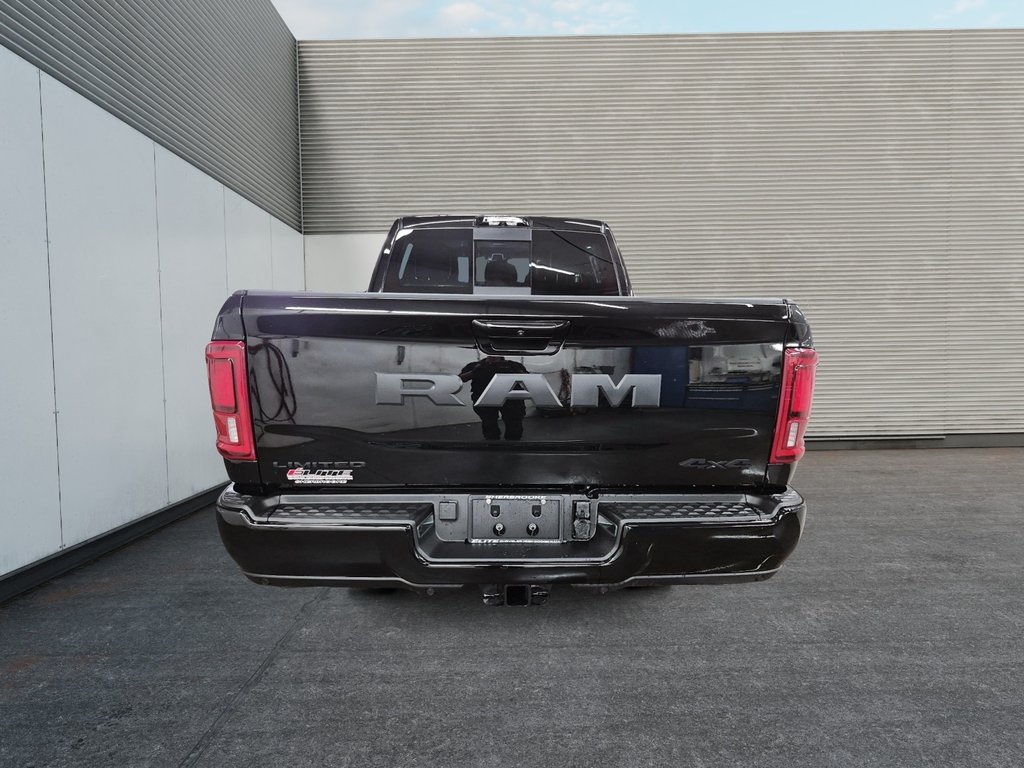 2026 Ram 2500 LIMITED in Sherbrooke, Quebec - 3 - w1024h768px