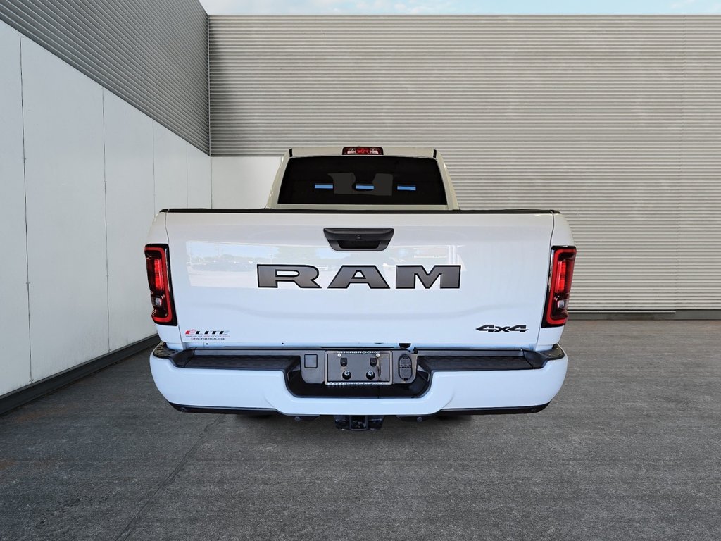 Ram 2500 BLACK EXPRESS 2026 à Sherbrooke, Québec - 3 - w1024h768px