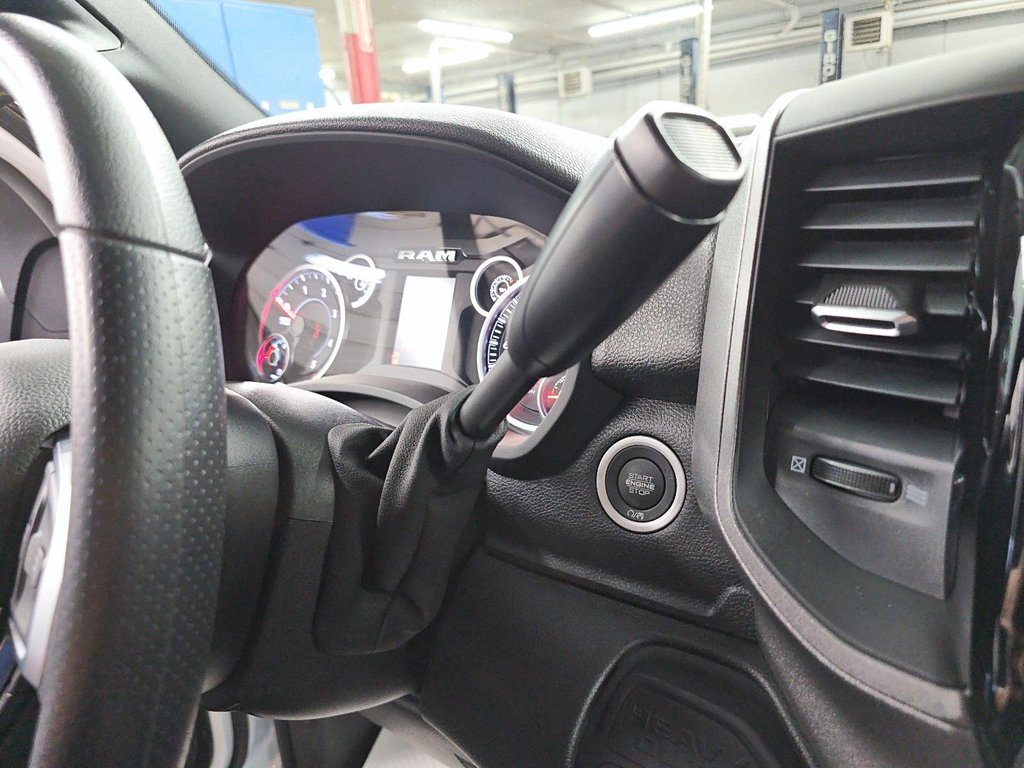 Ram 2500 BLACK EXPRESS 2026 à Sherbrooke, Québec - 15 - w1024h768px