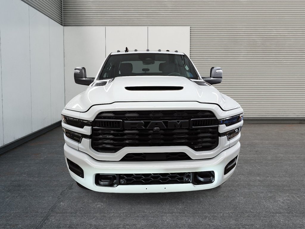 Ram 2500 BLACK EXPRESS 2026 à Sherbrooke, Québec - 2 - w1024h768px