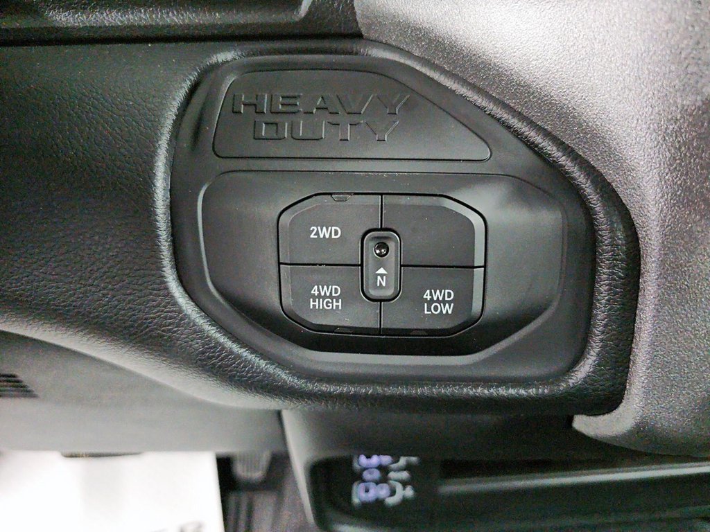 Ram 2500 BLACK EXPRESS 2026 à Sherbrooke, Québec - 16 - w1024h768px