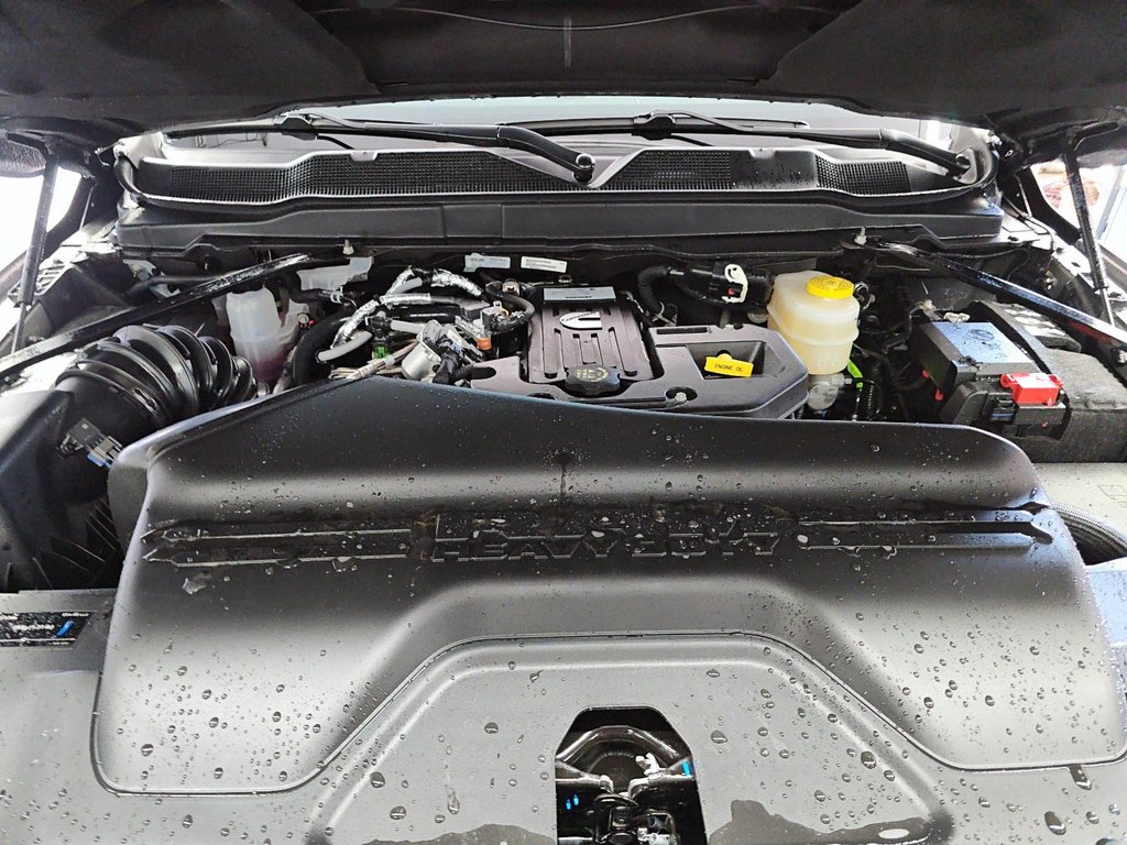 Ram 2500 BLACK EXPRESS 2026 à Sherbrooke, Québec - 8 - w1024h768px