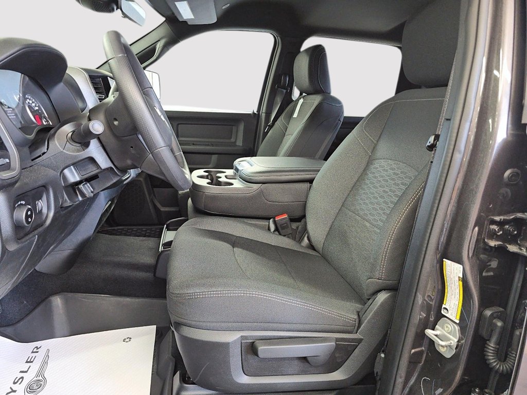 Ram 2500 BLACK EXPRESS 2026 à Sherbrooke, Québec - 9 - w1024h768px
