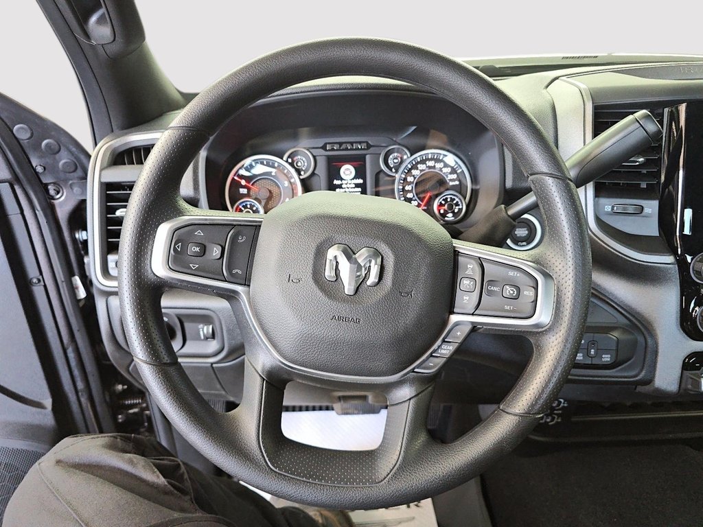 Ram 2500 BLACK EXPRESS 2026 à Sherbrooke, Québec - 12 - w1024h768px