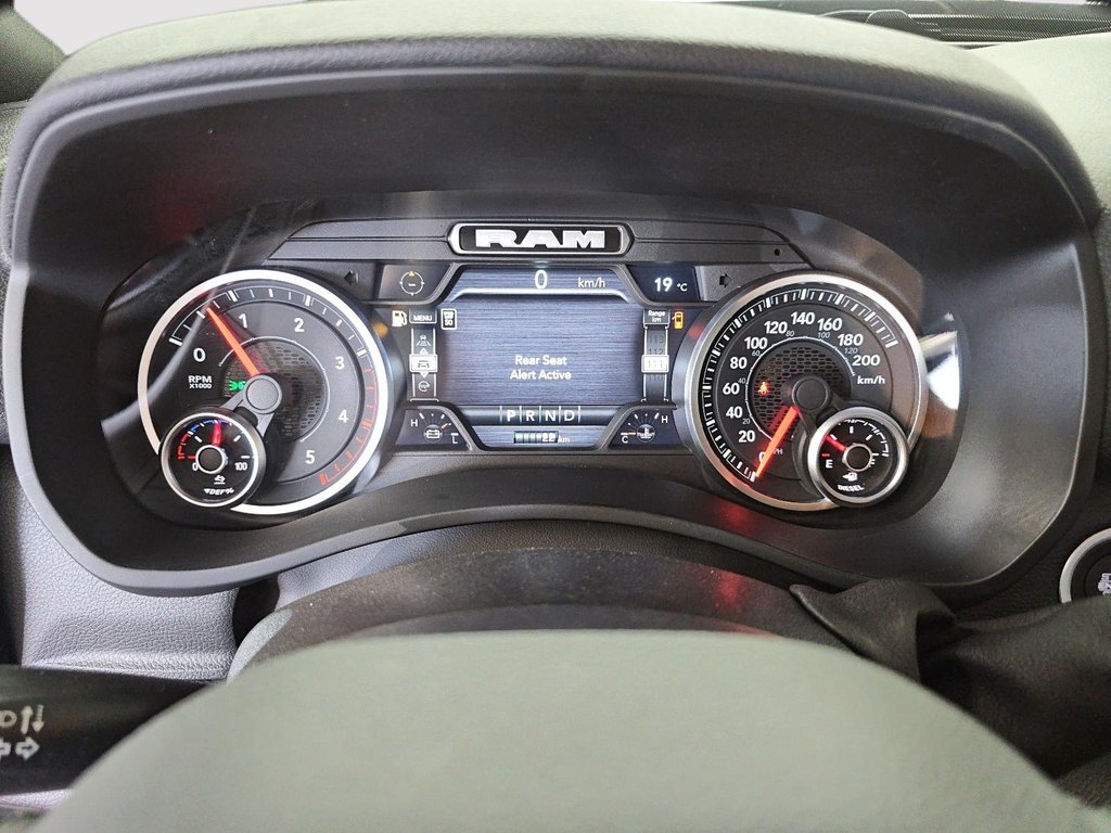 2027 Ram 2500 BIG HORN in St-Jean-Sur-Richelieu, Quebec - 14 - w1024h768px