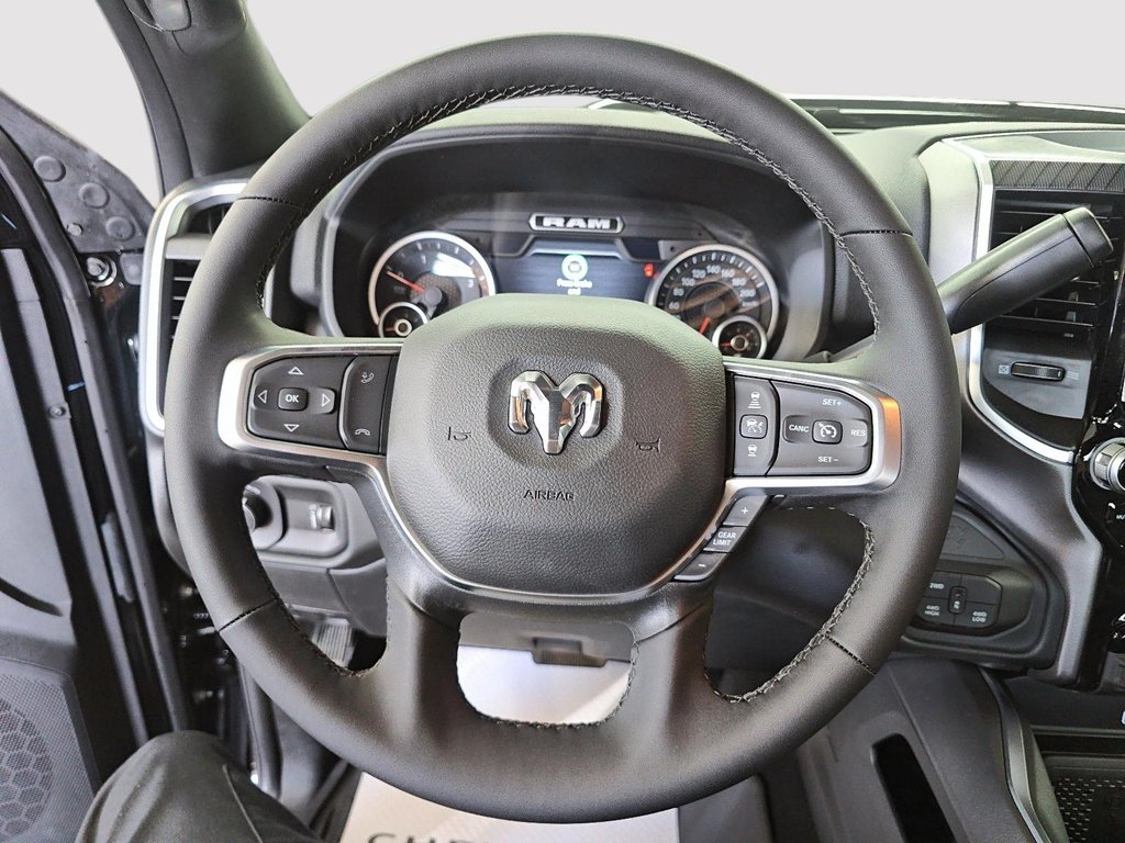 2027 Ram 2500 BIG HORN in St-Jean-Sur-Richelieu, Quebec - 12 - w1024h768px