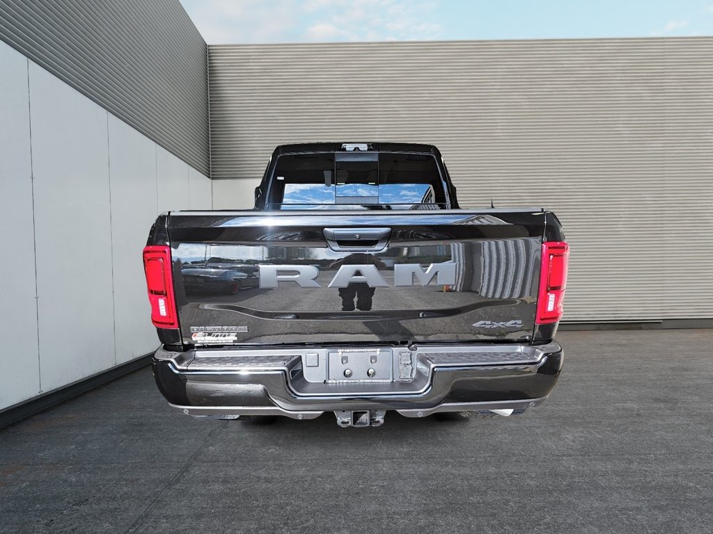 2027 Ram 2500 BIG HORN in St-Jean-Sur-Richelieu, Quebec - 3 - w1024h768px