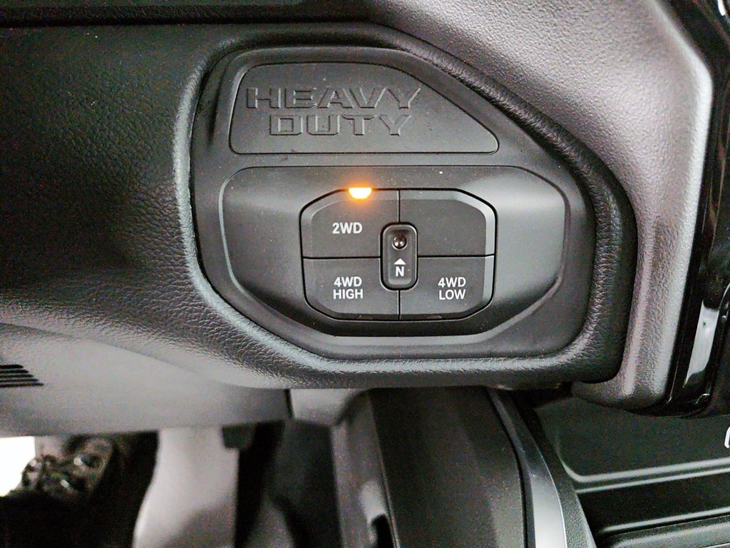 2027 Ram 2500 BIG HORN in St-Jean-Sur-Richelieu, Quebec - 16 - w1024h768px