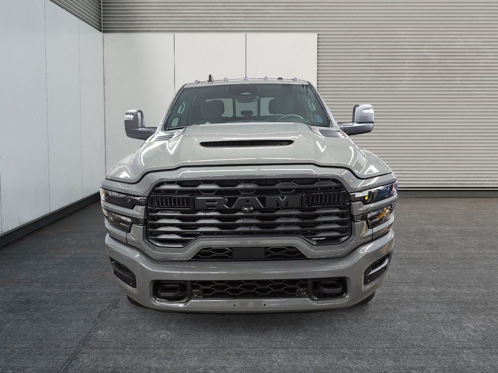 2027 Ram 2500 BIG HORN in St-Jean-Sur-Richelieu, Quebec - 2 - w1024h768px