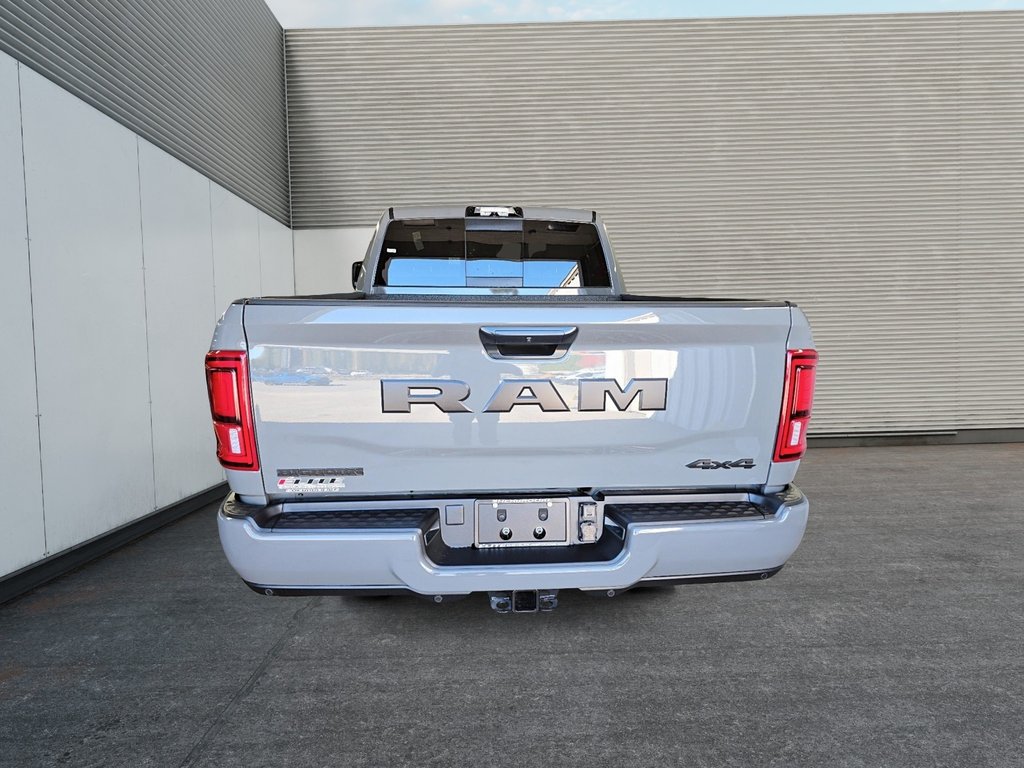 2027 Ram 2500 BIG HORN in St-Jean-Sur-Richelieu, Quebec - 3 - w1024h768px