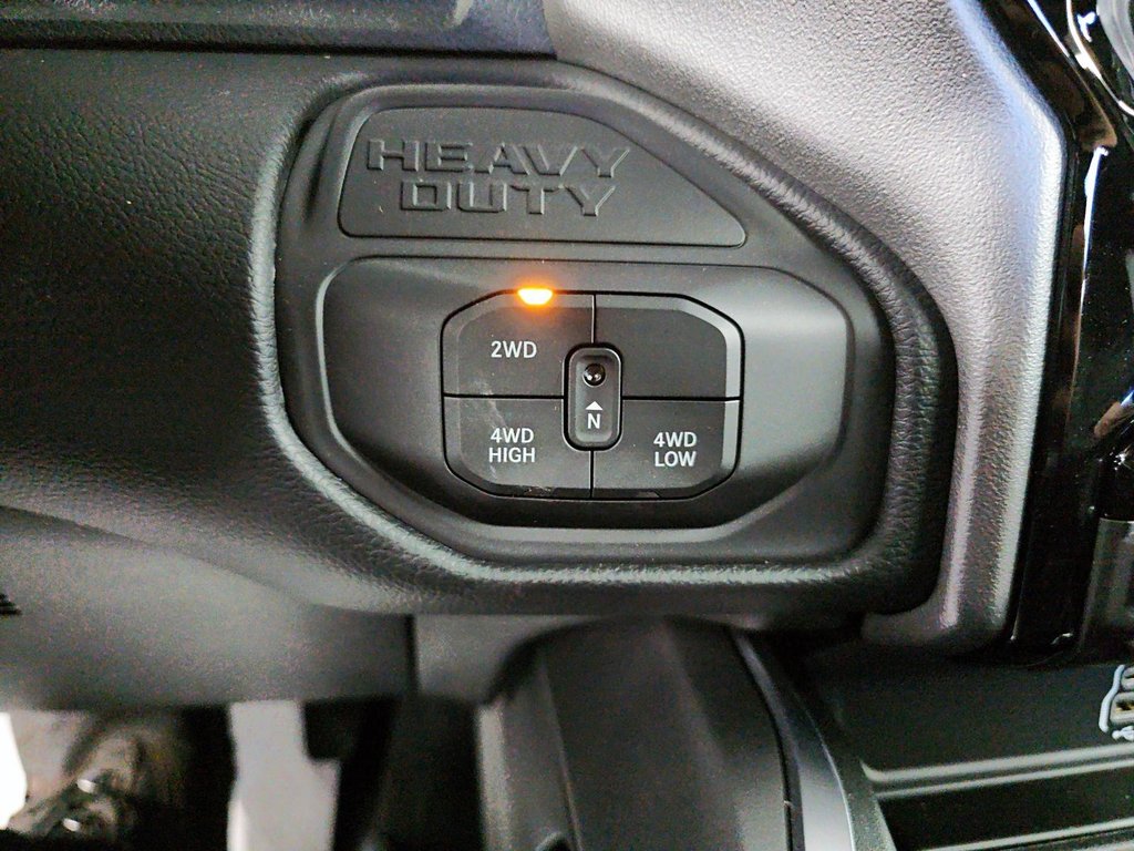 2027 Ram 2500 BIG HORN in St-Jean-Sur-Richelieu, Quebec - 16 - w1024h768px
