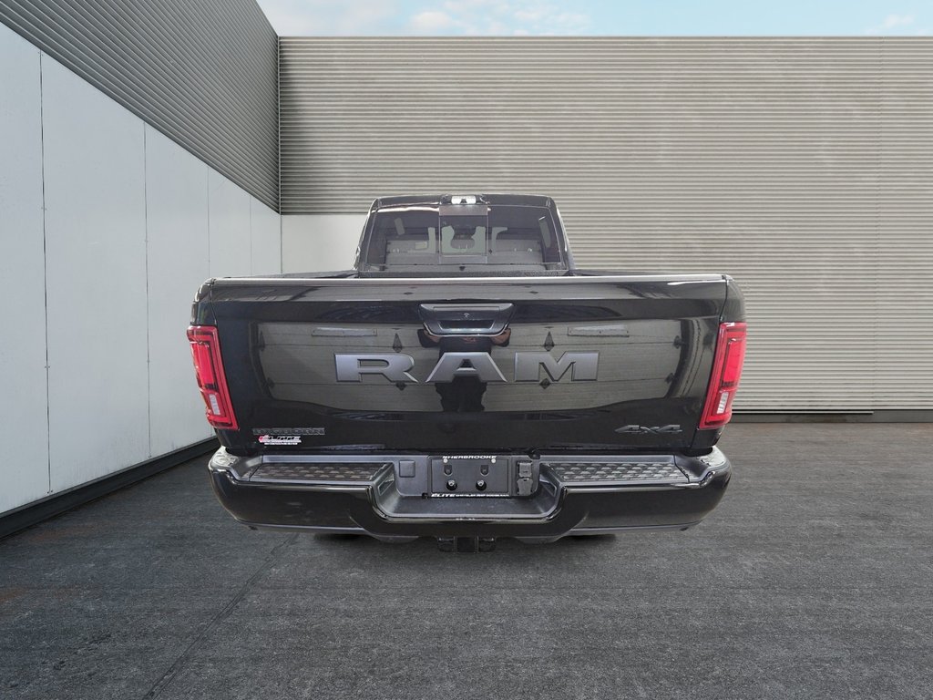 2027 Ram 2500 BIG HORN in St-Jean-Sur-Richelieu, Quebec - 3 - w1024h768px