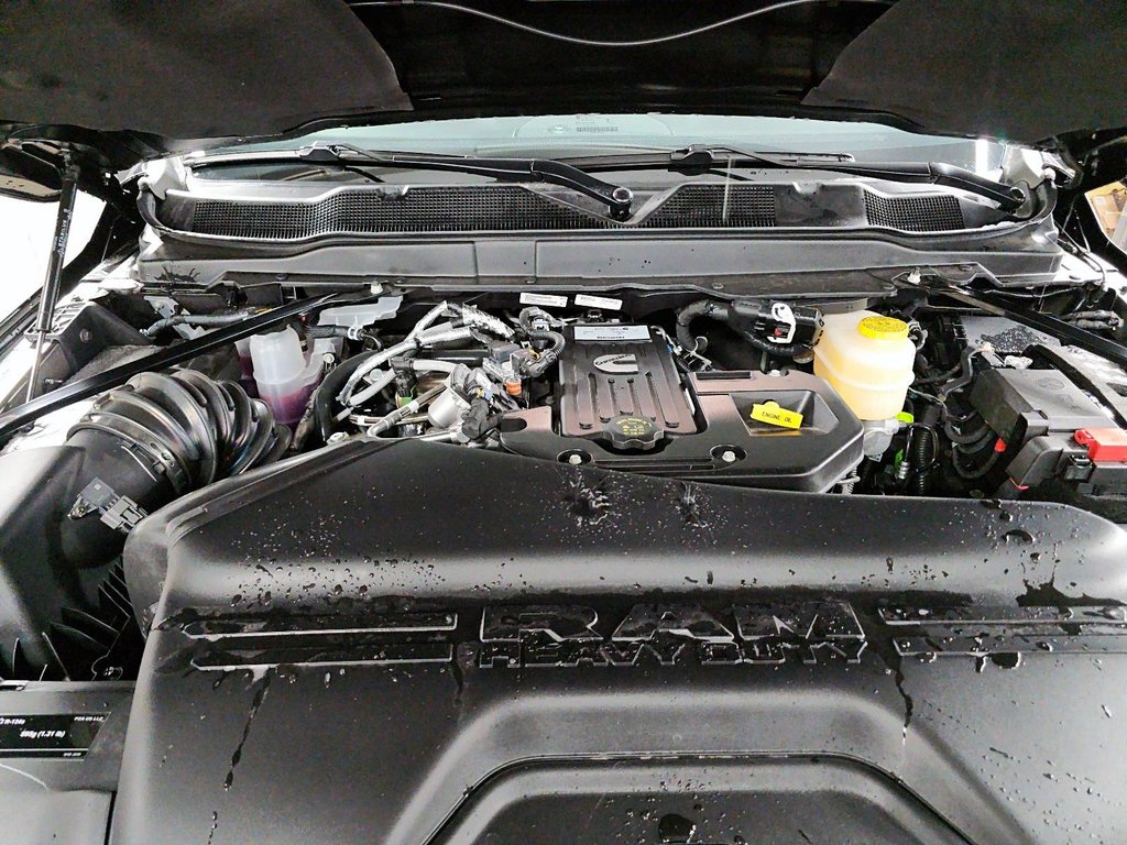 2027 Ram 2500 BIG HORN in St-Jean-Sur-Richelieu, Quebec - 8 - w1024h768px