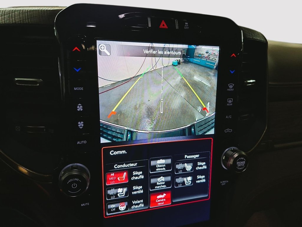 2019 Ram 3500 LARAMIE // LONGHORN // 3500 / DUALLY in Sherbrooke, Quebec - 17 - w1024h768px