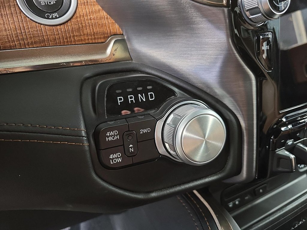 Ram 3500 LARAMIE LONGHORN 4X4 CREW CAB 2019 à Sherbrooke, Québec - 15 - w1024h768px
