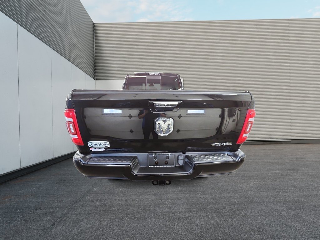 Ram 3500 LARAMIE LONGHORN 4X4 CREW CAB 2019 à Sherbrooke, Québec - 3 - w1024h768px