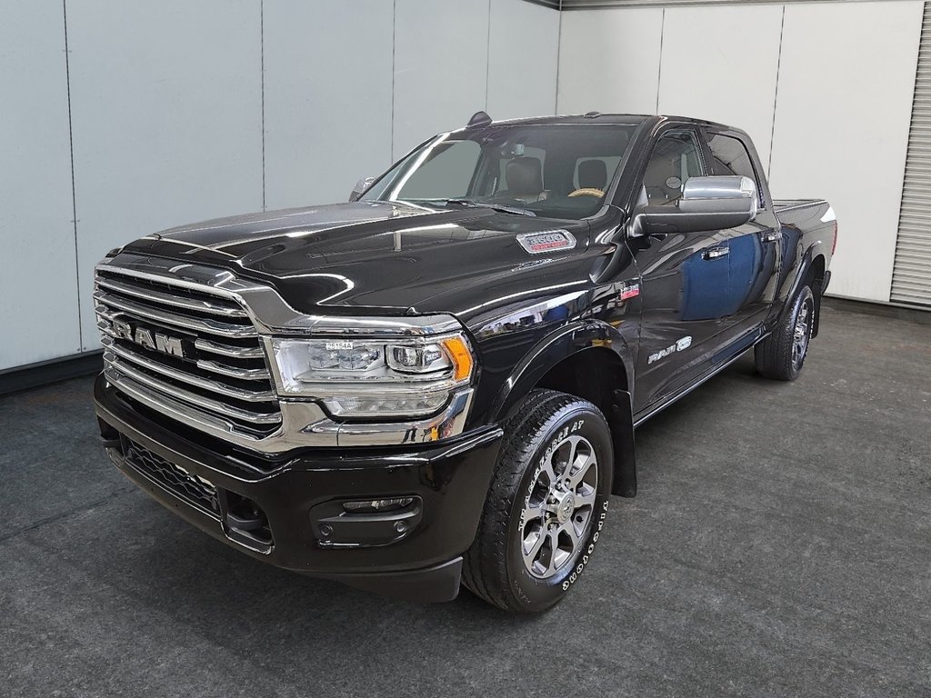 Ram 3500 LARAMIE LONGHORN 4X4 CREW CAB 2019 à Sherbrooke, Québec - 1 - w1024h768px