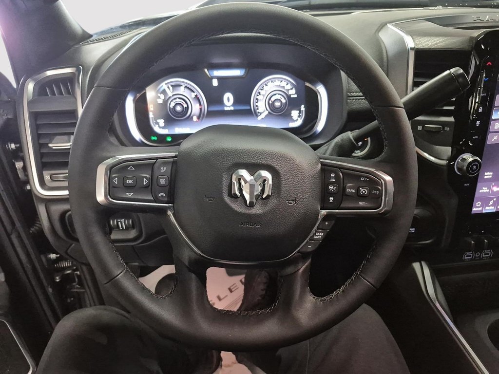 2025 Ram 3500 in Sherbrooke, Quebec - 12 - w1024h768px