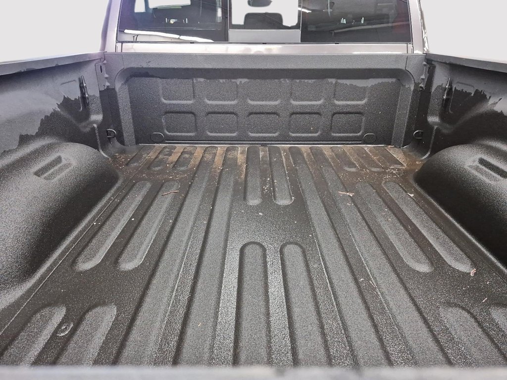 2025 Ram 3500 in Sherbrooke, Quebec - 17 - w1024h768px