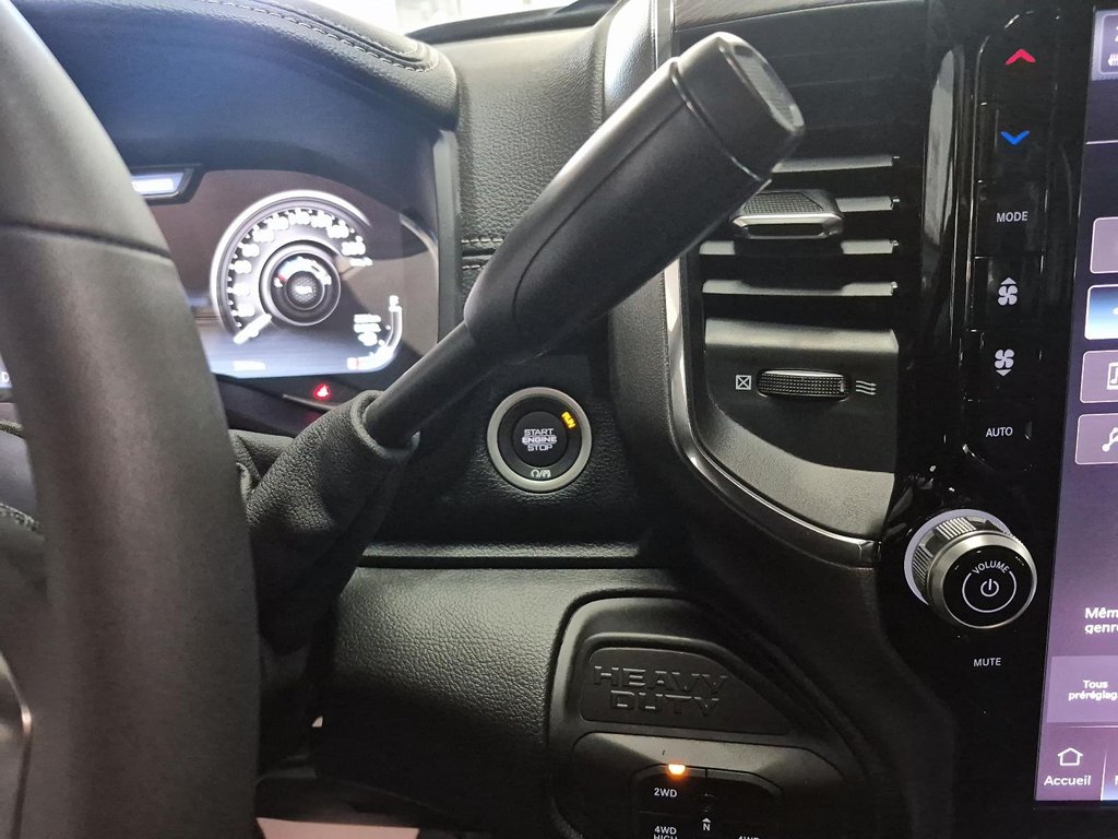 2025 Ram 3500 in Sherbrooke, Quebec - 15 - w1024h768px