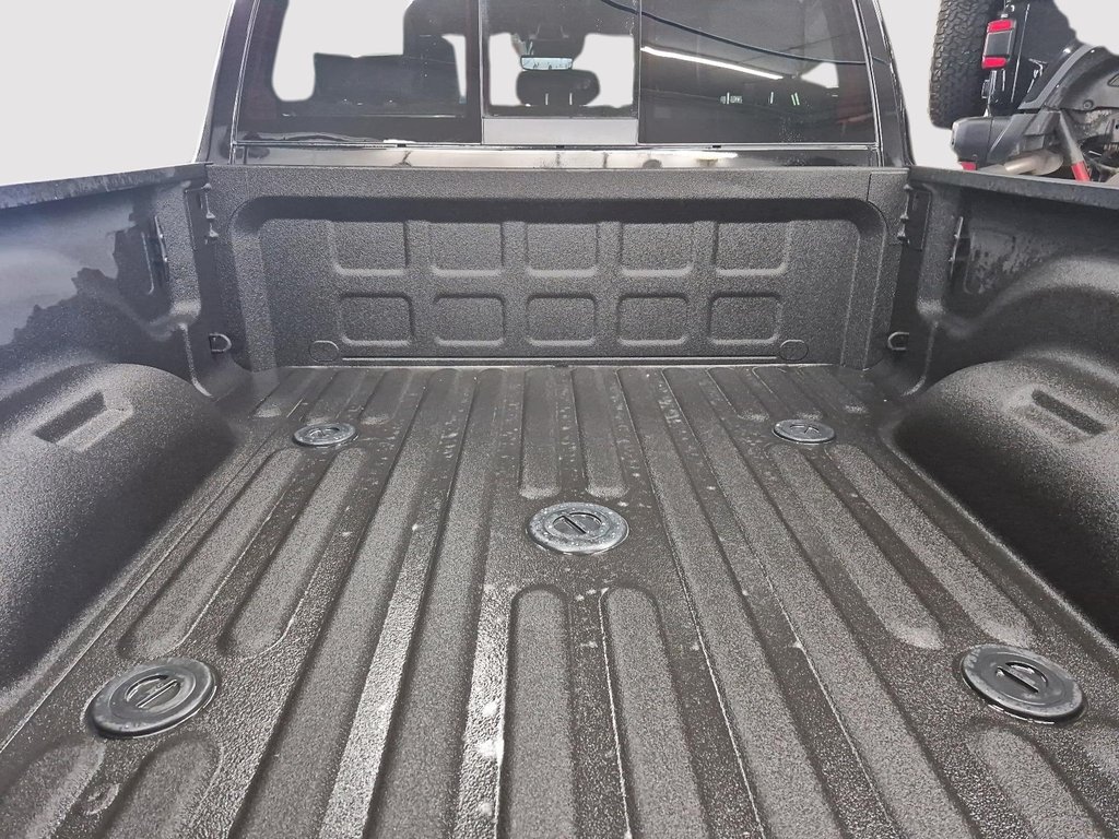 Ram 3500 LIMITED 2025 à Sherbrooke, Québec - 17 - w1024h768px