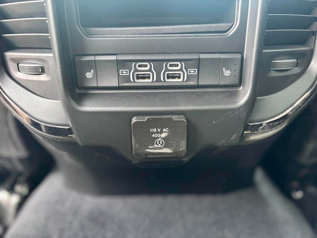 2025 Ram 3500 LIMITED in Sherbrooke, Quebec - 14 - w1024h768px