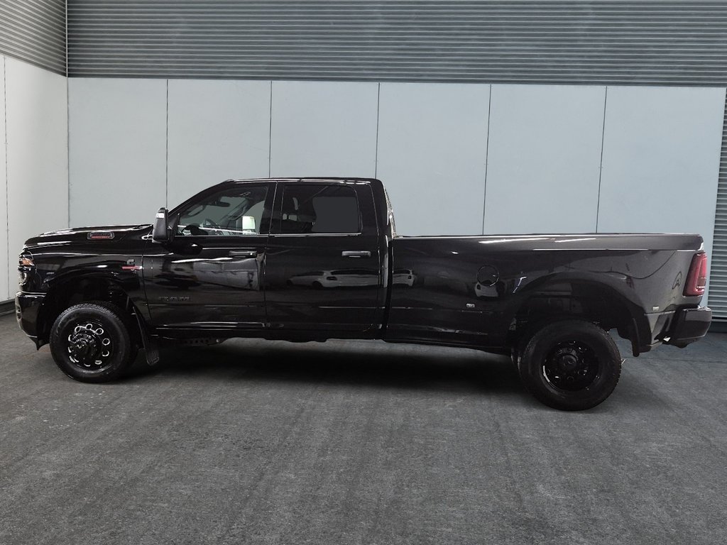 2026 Ram 3500 BIG HORN in Sherbrooke, Quebec - 5 - w1024h768px