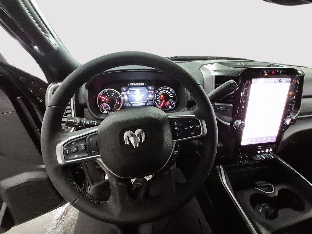 2026 Ram 3500 BIG HORN in Sherbrooke, Quebec - 10 - w1024h768px