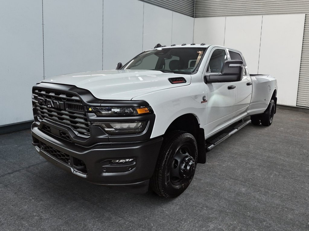 Ram 3500 TRADESMAN 2026 à St-Jean-Sur-Richelieu, Québec - 1 - w1024h768px
