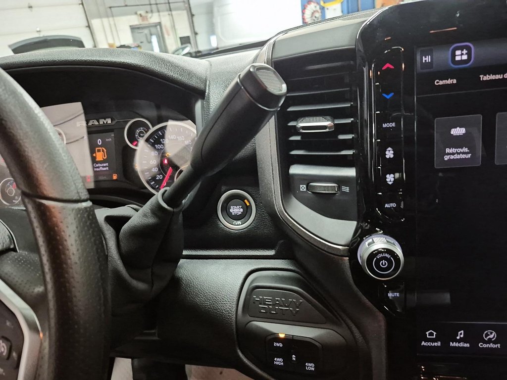 Ram 3500 TRADESMAN 2026 à St-Jean-Sur-Richelieu, Québec - 15 - w1024h768px