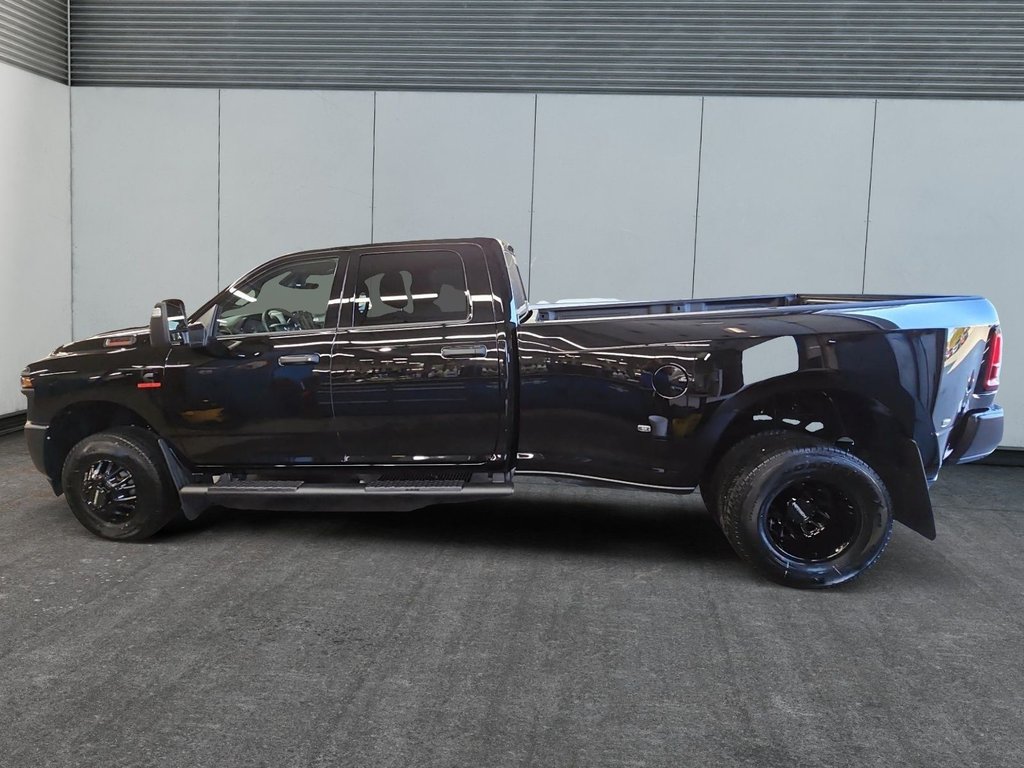 2026 Ram 3500 TRADESMAN in St-Jean-Sur-Richelieu, Quebec - 4 - w1024h768px