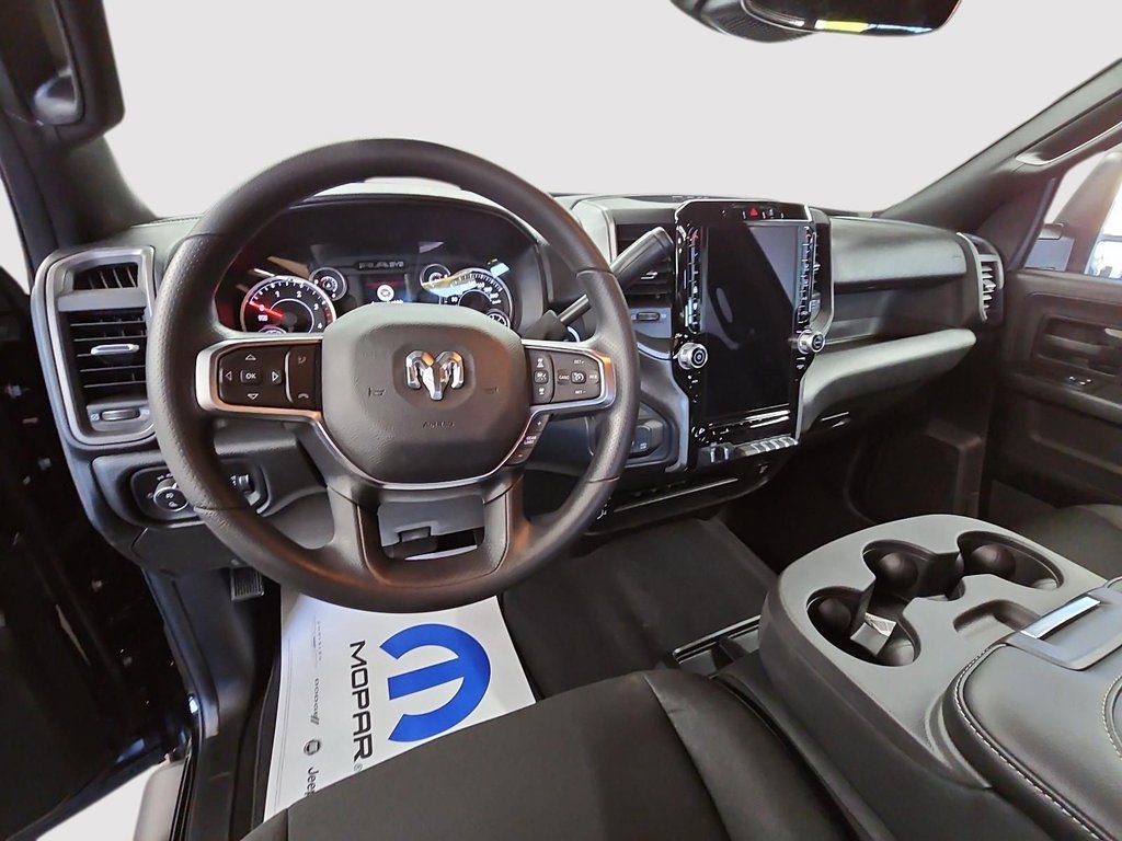 2026 Ram 3500 TRADESMAN in St-Jean-Sur-Richelieu, Quebec - 10 - w1024h768px