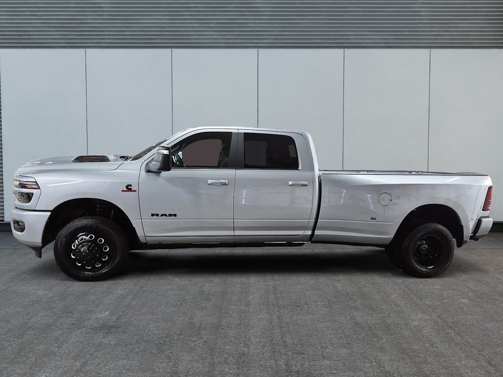 2026 Ram 3500 LARAMIE in Sherbrooke, Quebec - 5 - w1024h768px