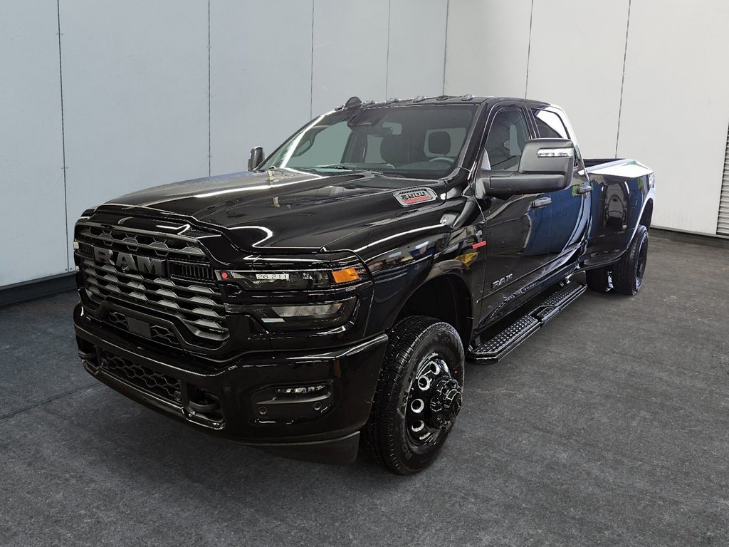 2026 Ram 3500 BIG HORN in Sherbrooke, Quebec - 1 - w1024h768px