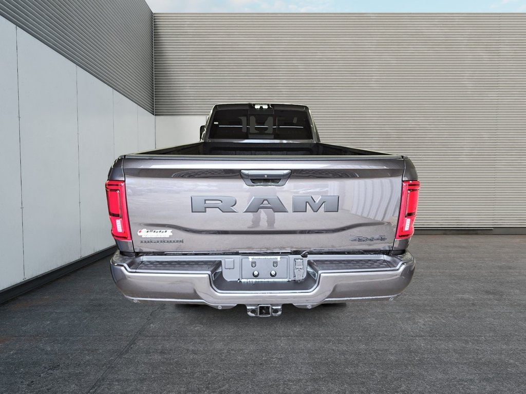 Ram 3500 BIG HORN 2026 à Sherbrooke, Québec - 3 - w1024h768px