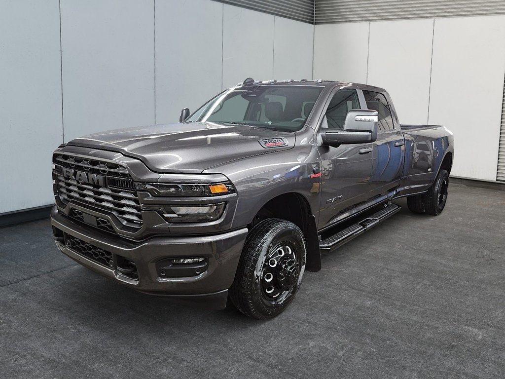 Ram 3500 BIG HORN 2026 à Sherbrooke, Québec - 1 - w1024h768px