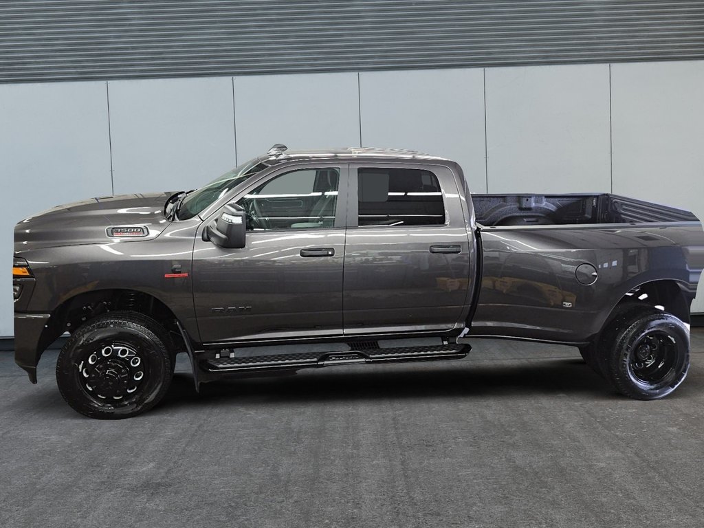 Ram 3500 BIG HORN 2026 à Sherbrooke, Québec - 5 - w1024h768px