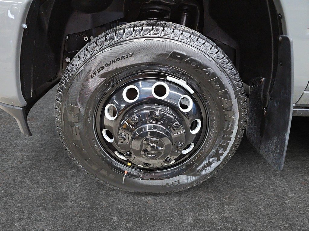 2026 Ram 3500 LARAMIE in St-Jean-Sur-Richelieu, Quebec - 7 - w1024h768px