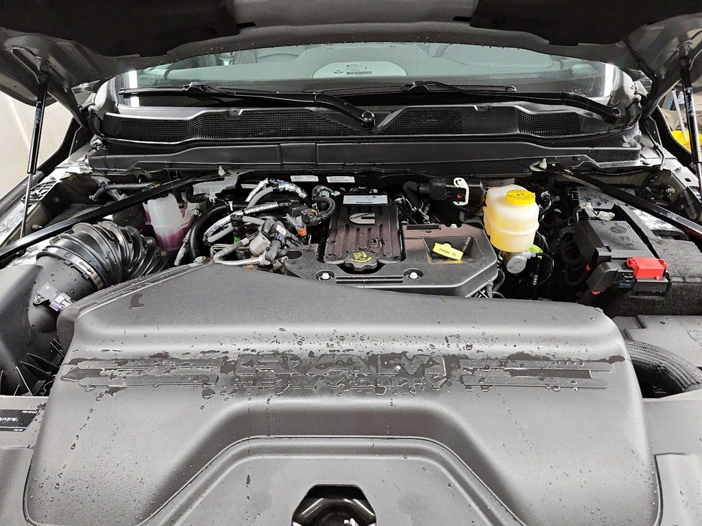 2026 Ram 3500 LARAMIE in St-Jean-Sur-Richelieu, Quebec - 8 - w1024h768px