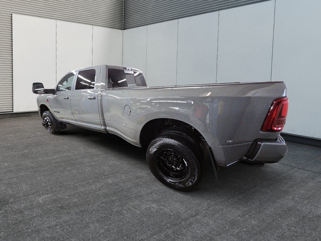 2026 Ram 3500 LARAMIE in St-Jean-Sur-Richelieu, Quebec - 4 - w1024h768px