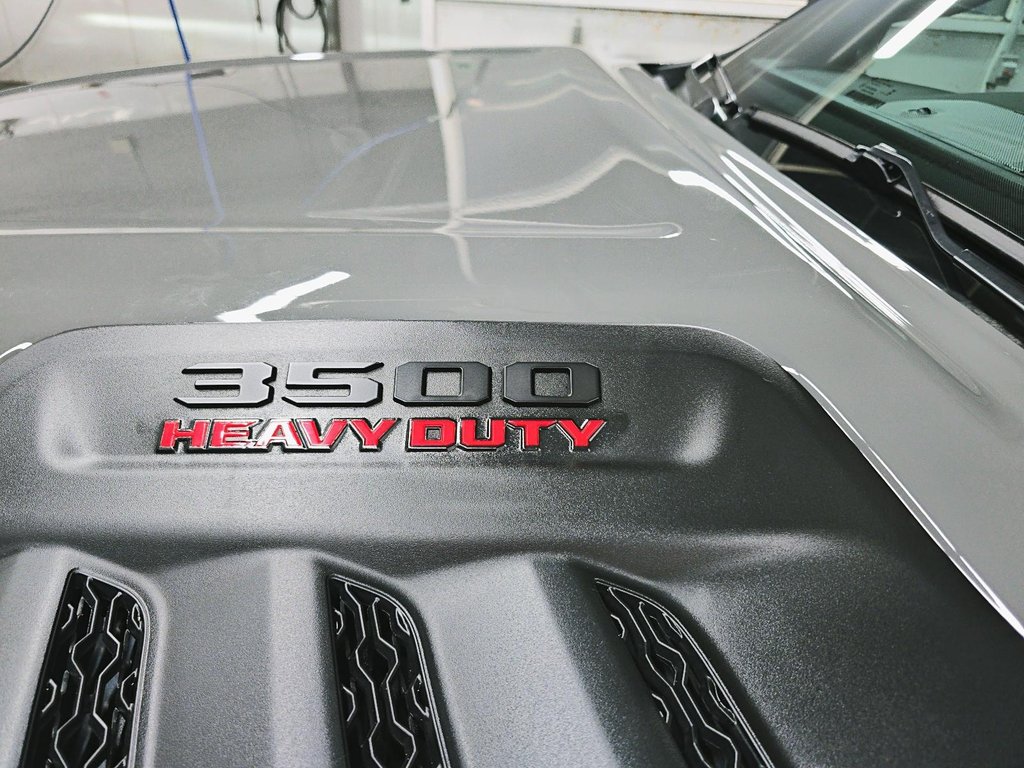 2026 Ram 3500 LARAMIE in St-Jean-Sur-Richelieu, Quebec - 6 - w1024h768px