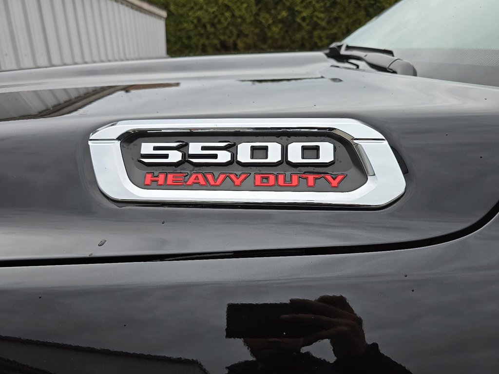 Ram 5500 Chassis LIMITED 4X4 CREW CAB // 60 CA // DIESEL 2024 à Sherbrooke, Québec - 6 - w1024h768px
