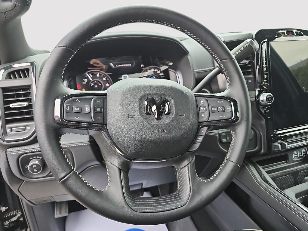 Ram 5500 Chassis LIMITED 4X4 CREW CAB // 60 CA // DIESEL 2024 à Sherbrooke, Québec - 12 - w1024h768px