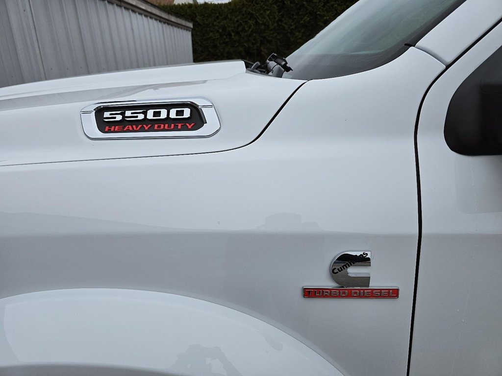 Ram 5500 BIG HORN 2025 à St-Jean-Sur-Richelieu, Québec - 6 - w1024h768px