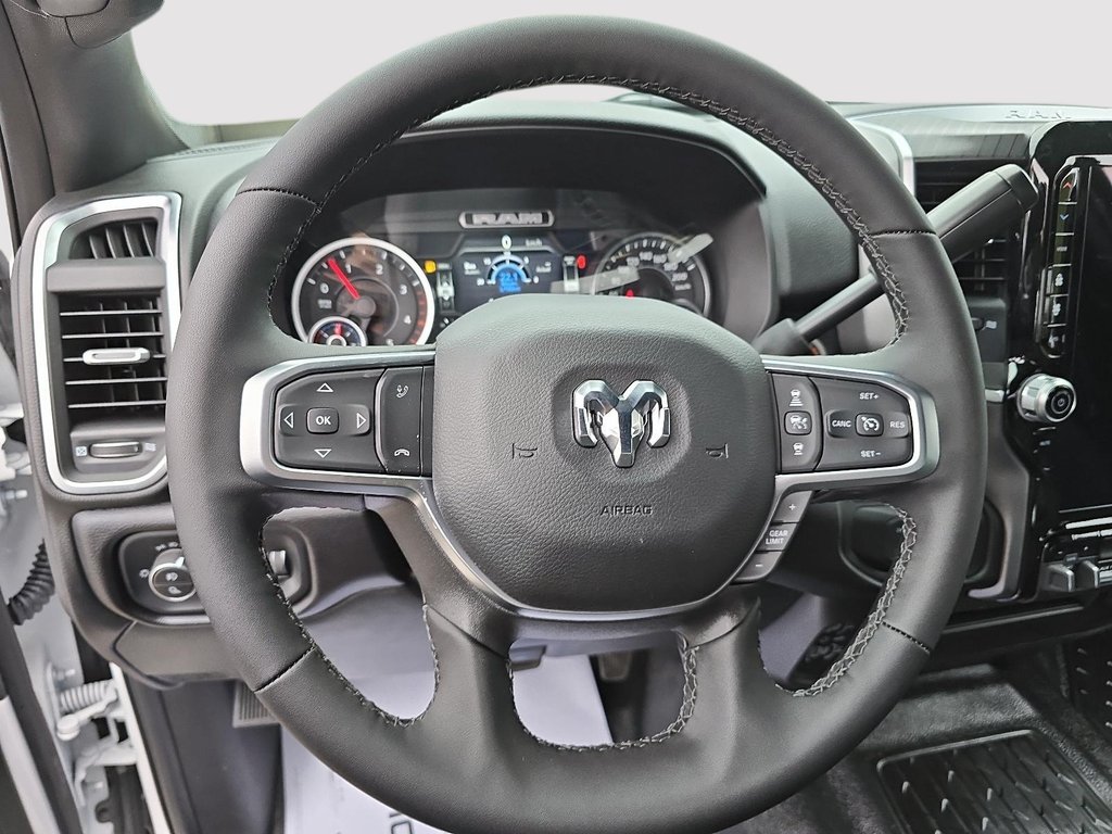 Ram 5500 BIG HORN 2025 à St-Jean-Sur-Richelieu, Québec - 12 - w1024h768px