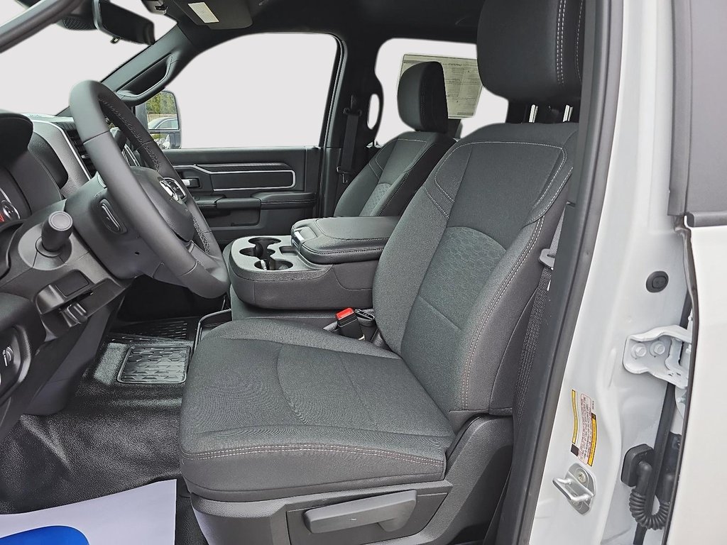 Ram 5500 BIG HORN 2025 à St-Jean-Sur-Richelieu, Québec - 9 - w1024h768px