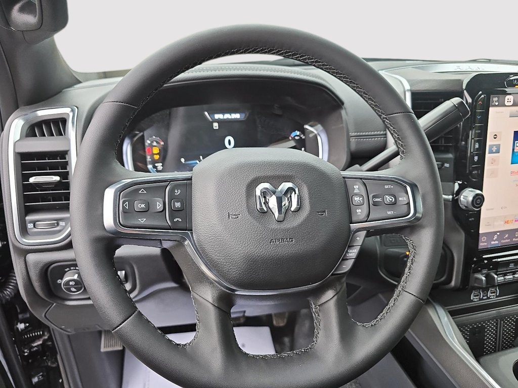 2025 Ram 5500 BIG HORN in St-Jean-Sur-Richelieu, Quebec - 13 - w1024h768px