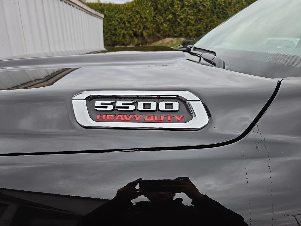 2025 Ram 5500 BIG HORN in St-Jean-Sur-Richelieu, Quebec - 6 - w1024h768px
